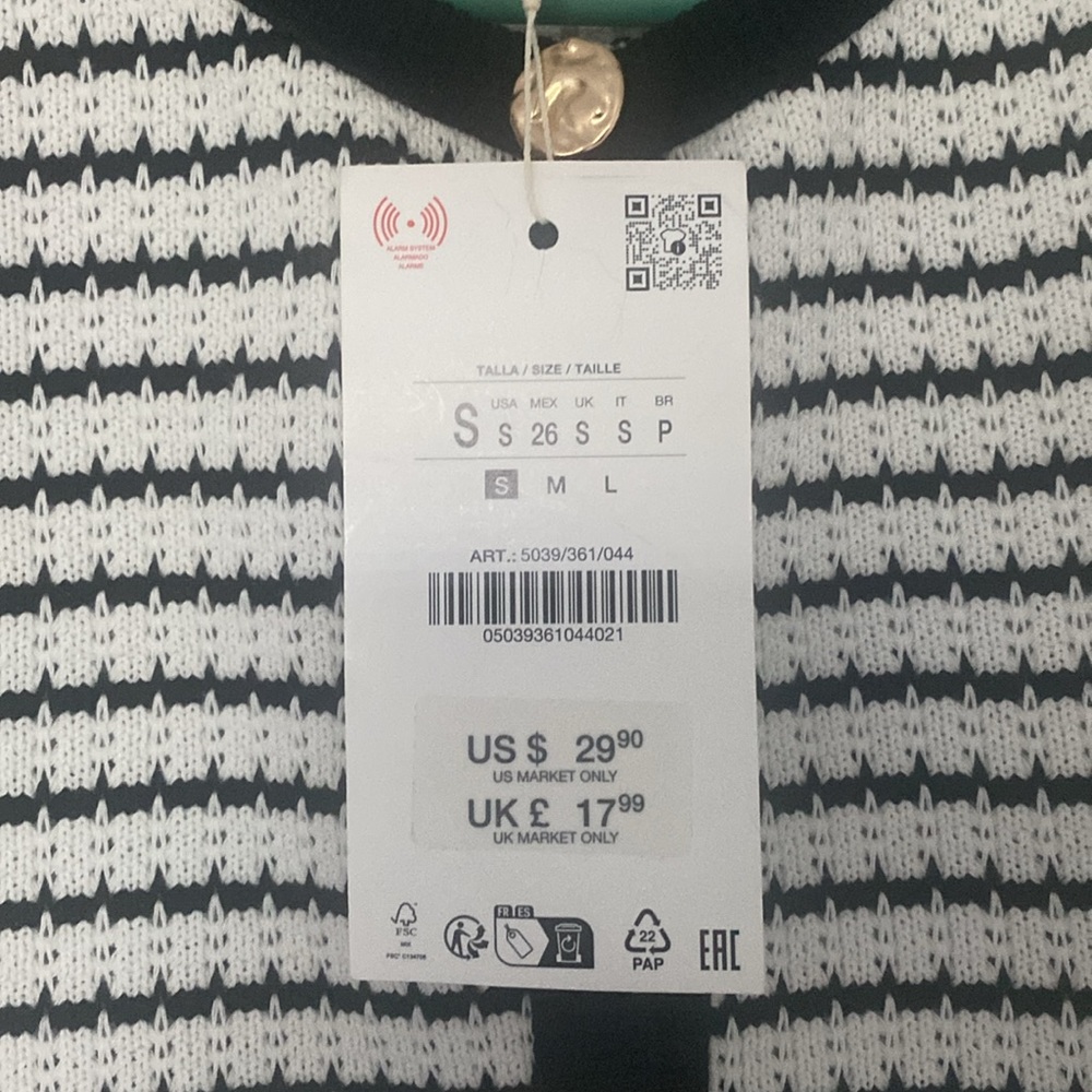 Zara Black and White Striped Sweatervest - Picture 3 of 4